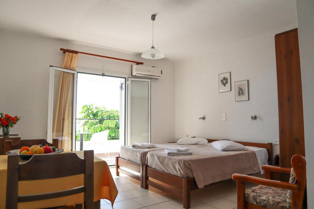 Aparthotel Spyridoula Lourdata  Exteriér fotografie